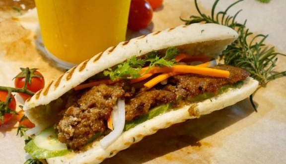 Box Panini - Food & Drink