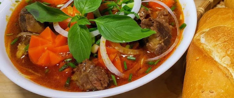 Bò Kho Thạch Tuyền - Bún Thái & Cà Ri Gà