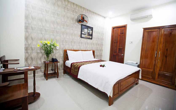 Tuấn Phong Hotel - Hà Bổng