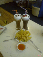 Gattino special và khoai tây chiên