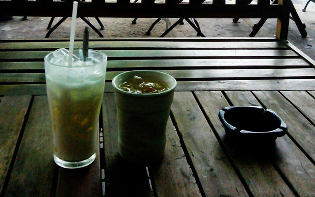 Share Acoustic Coffee