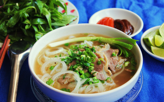 Phở Bò - Giò - Xương