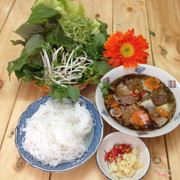 Set bún chả 25k