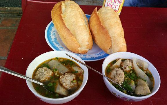 Bánh Mì Xíu Mại Đà Lạt