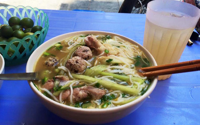 Bún Dọc Mùng & Móng Giò - Đội Cấn