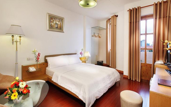 A & Em Hotel - 150 Lê Thánh Tôn