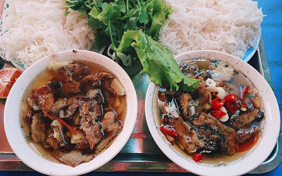 Bà Huệ - Bún Chả