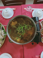 Lẩu Gà Lá Giang