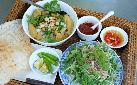 Bà Bảy - Đặc Sản Mì Quảng