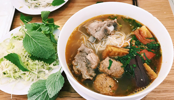 Bún Riêu Cô Loan