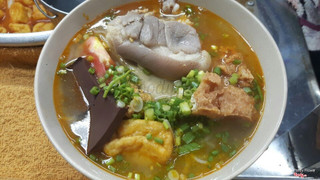 bún riêu giò heo