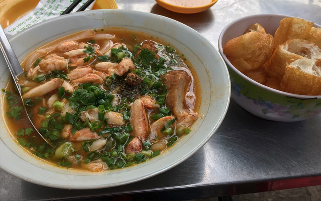 Bánh Canh Cua Cô Châu - Bà Hạt