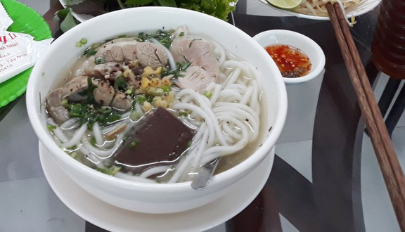 Năm Dung - Bánh Canh Trảng Bàng Tây Ninh - 91 Nguyễn Văn Rốp