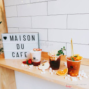 Công tác chuẩn bị cho bộ ảnh đầu tiên đã gần hoàn tất. Hãy cùng chờ đón album đồ ăn thức uống đầy màu sắc và cực kì hấp dẫn đến từ Maison du Cafe nhé các Maison's member☕🍵🍸🍹🥃🍪  《Nhá hàng vài bức chụp cam điện thoại》