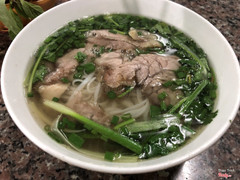 Phở nạm gầu