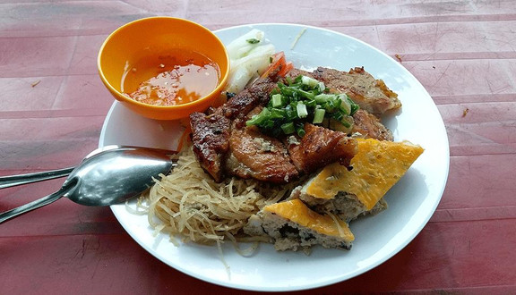 Cơm Tấm & Bún Thịt Nướng - D9