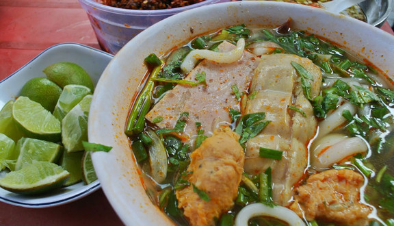 Bánh Canh O Tý