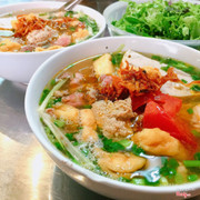 Bún riêu đầy đủ