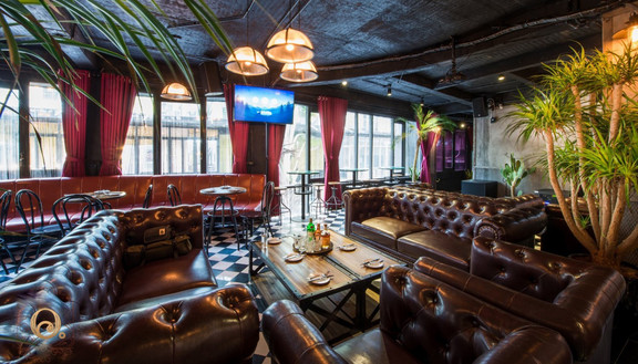 Double Z Restaurant & Coffee - Hàng Bông