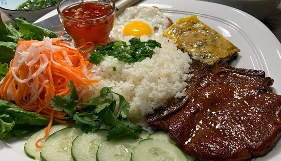 Cơm Tấm Sườn Nướng - Lê Văn Thọ