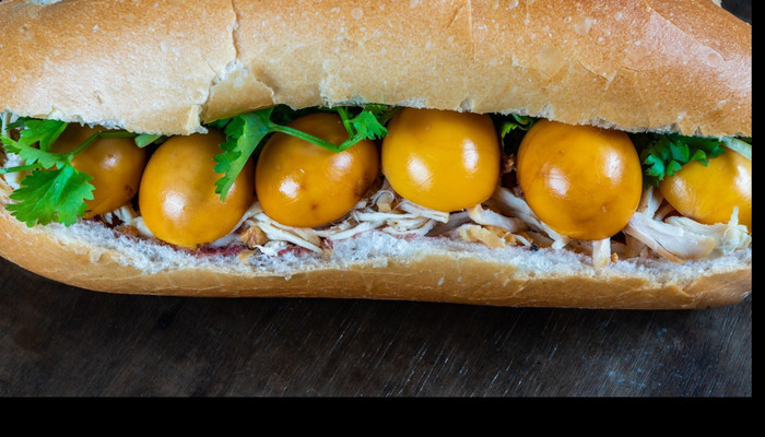 Bánh Mì Chị Mười