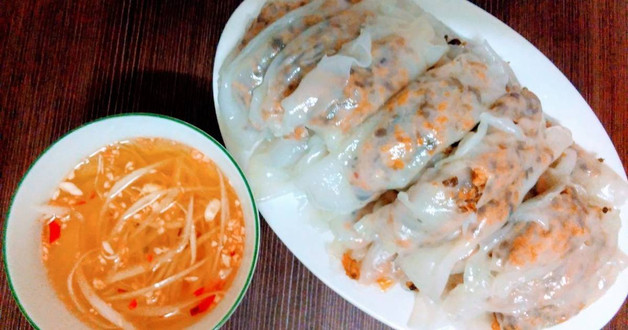 Chị Hoài Bánh Cuốn Tráng Tay - Minh Khai