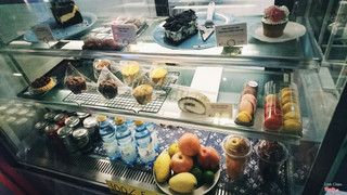 Tủ bánh