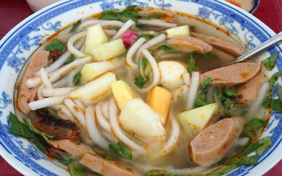 Cô Nguyệt - Cơm Xèo - Hủ Tiếu & Bánh Canh