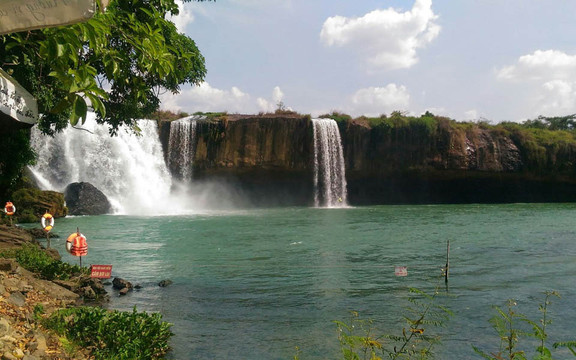 Biển Việt Tour