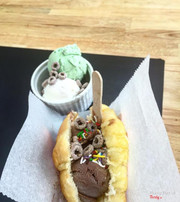 Kem ăn với bánh sừng bò hơi lạ lạ