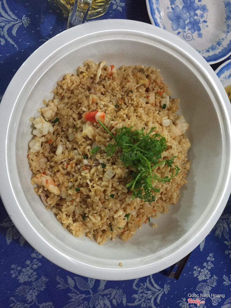 Cơm chiên hải sản