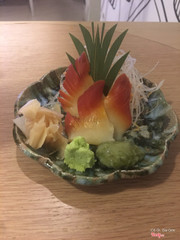 Hokkigai sashimi