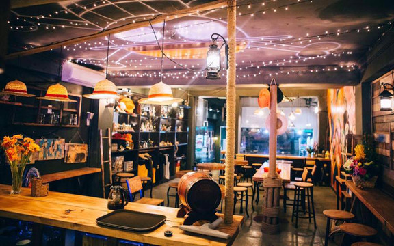 Mangana - One Piece Coffee Shop