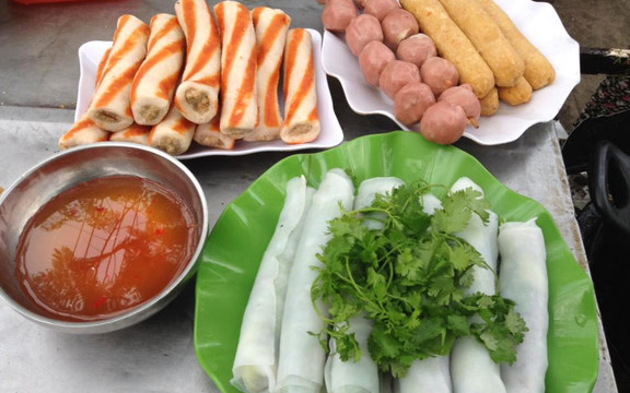 Cô Liên - Nem Rán , Miến Trộn & Phở Cuốn