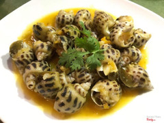 Ốc hương xào trứng muối