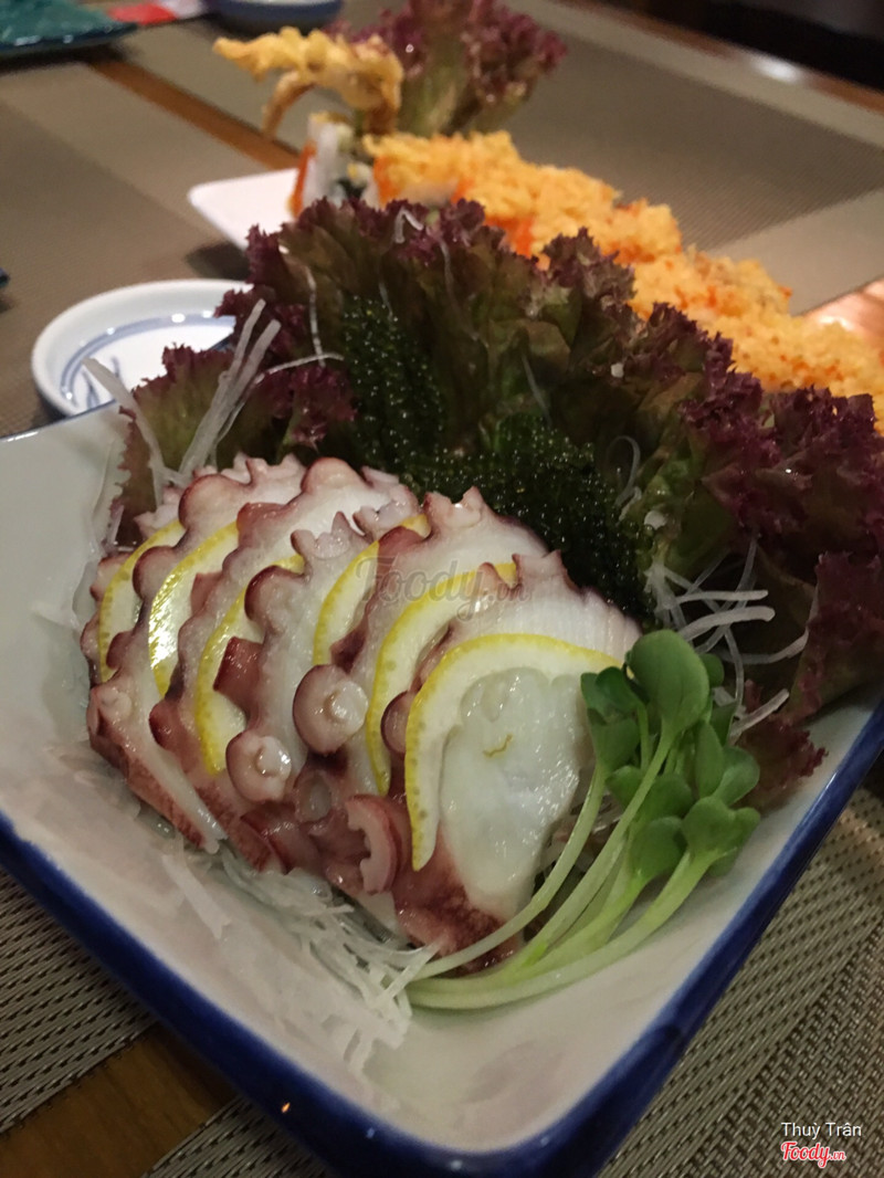 sashimi bạch tuộc