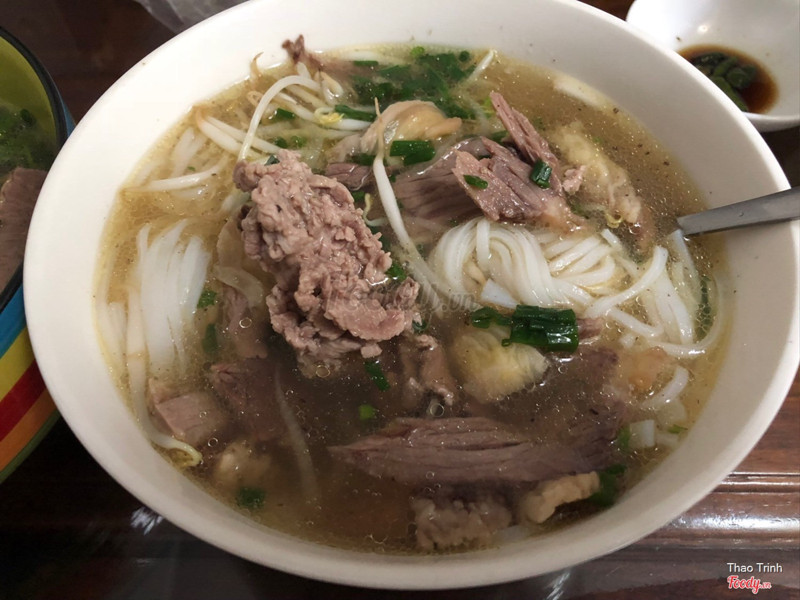 Phở tái nạm gầu