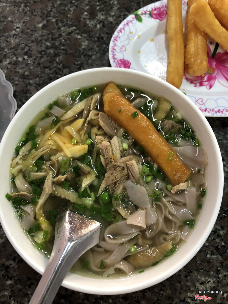 Phở gà chọi