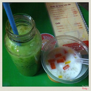 Trà sữa thái matcha & chè thảo quả