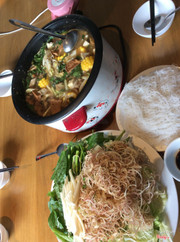 Lẩu nấm 40k/phần/người