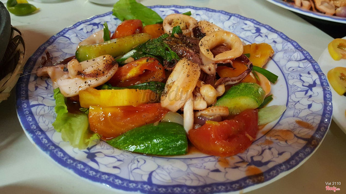 mực xào chua ngọt