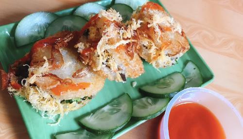 Ăn Vặt Ngon Ngon - Văn Cận