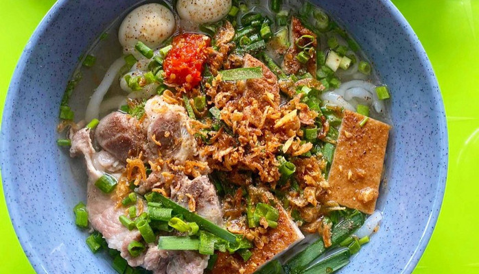 Bánh Canh Chả Cá Thu - Bà Tám