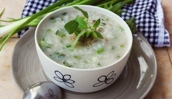 Cô Oanh - Cháo Đêm, Bún & Miến