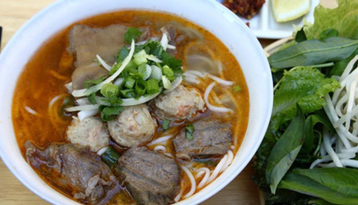 Bún Bò Chả Cua