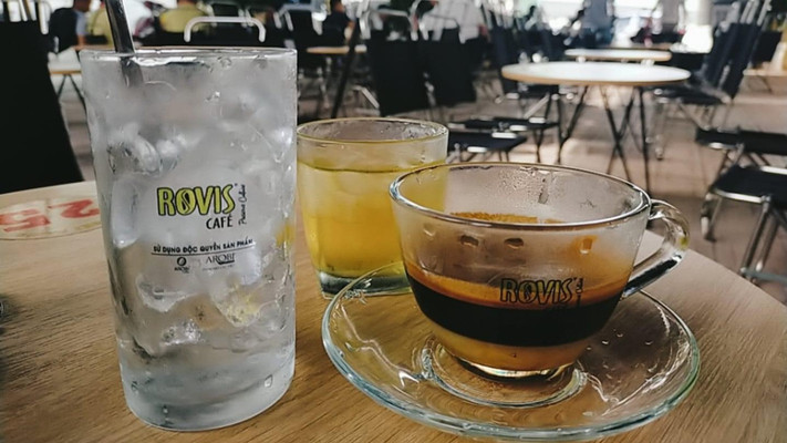 Rovis - Coffee & Tea - Nguyễn Phúc Chu