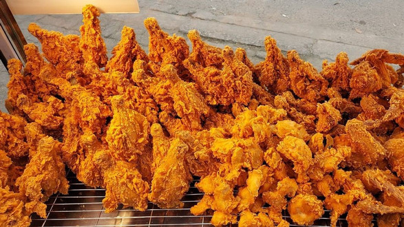 GÀ RÁN - TRÀ SỮA TIN TIN - LÊ QUANG SUNG