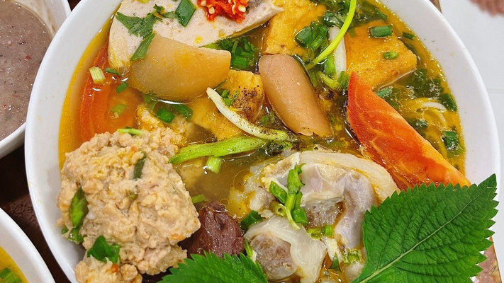 QUÁN BÚN RIÊU CUA ĐỒNG & BÒ KHO BÁNH MÌ 171 - Dương Đình Hội