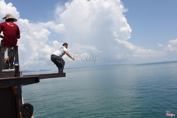nhảy tàu