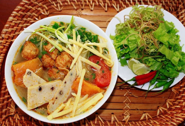 Bún Chả Cá 224 - Nguyễn Phước Tần